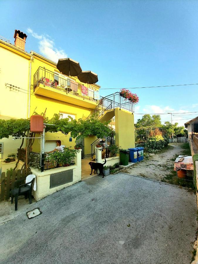 Marija Appartement Pula Buitenkant foto